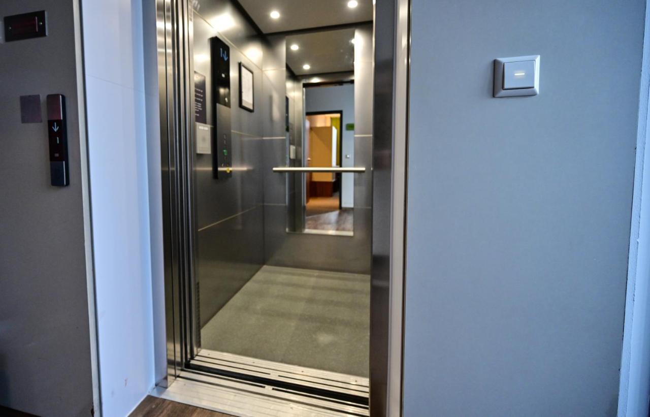 Joesepp'S Hotel Am Schweizerberg เมมมิงเงน ภายนอก รูปภาพ