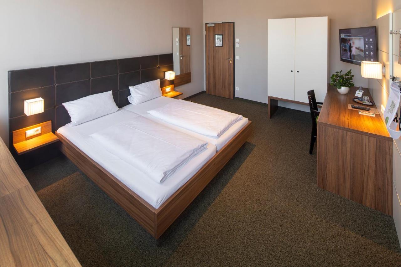 Joesepp'S Hotel Am Schweizerberg เมมมิงเงน ภายนอก รูปภาพ